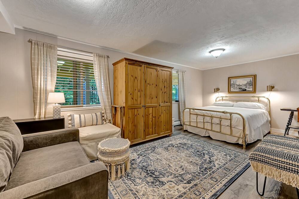 Photo of Bedroom in East Renton Highlands