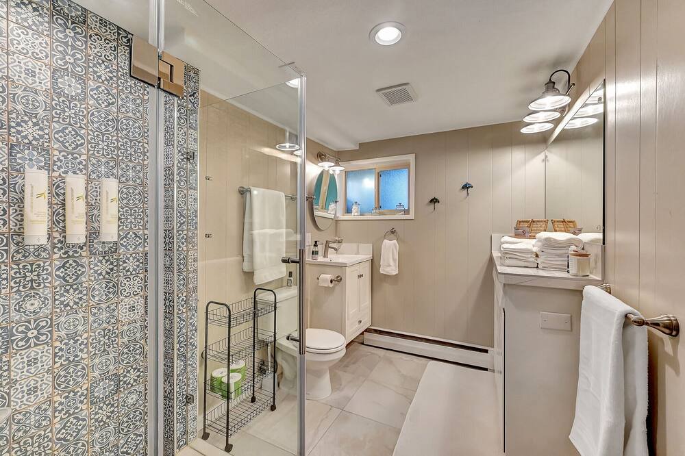 Photo of Bathroom in East Renton Highlands