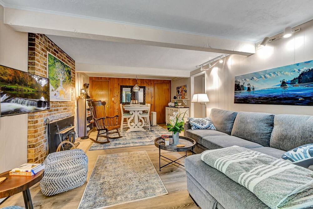 Photo of Livingroom in East Renton Highlands