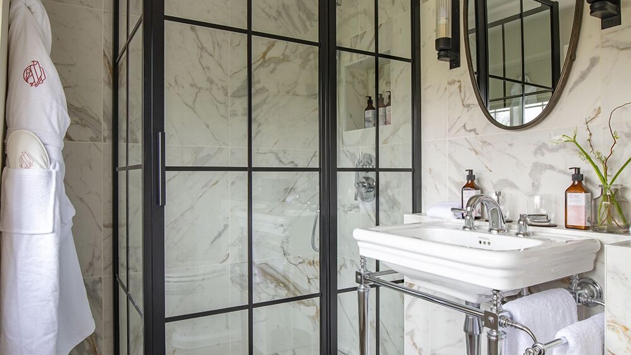 Photo of Bathroom in Castle Ashby