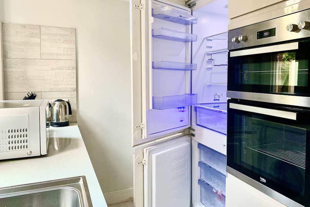 Photo of Kitchen in Gedling