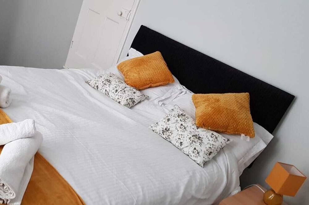 Photo of Bedroom in Gedling