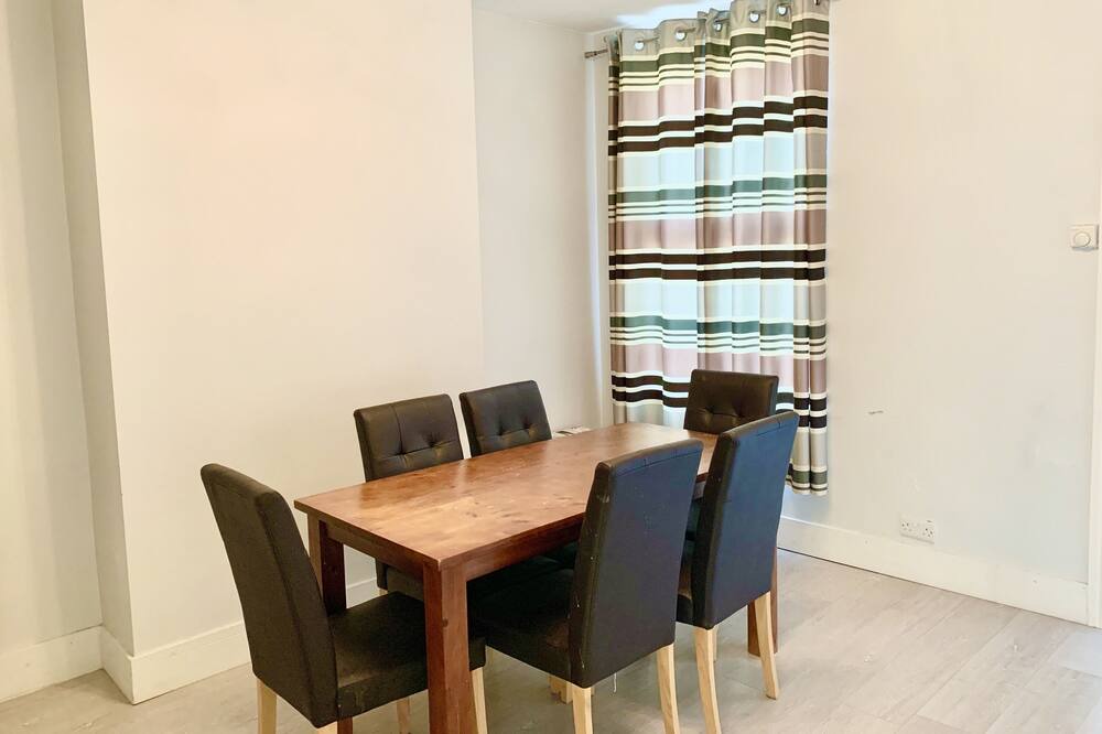 Photo of Kitchen in Gedling