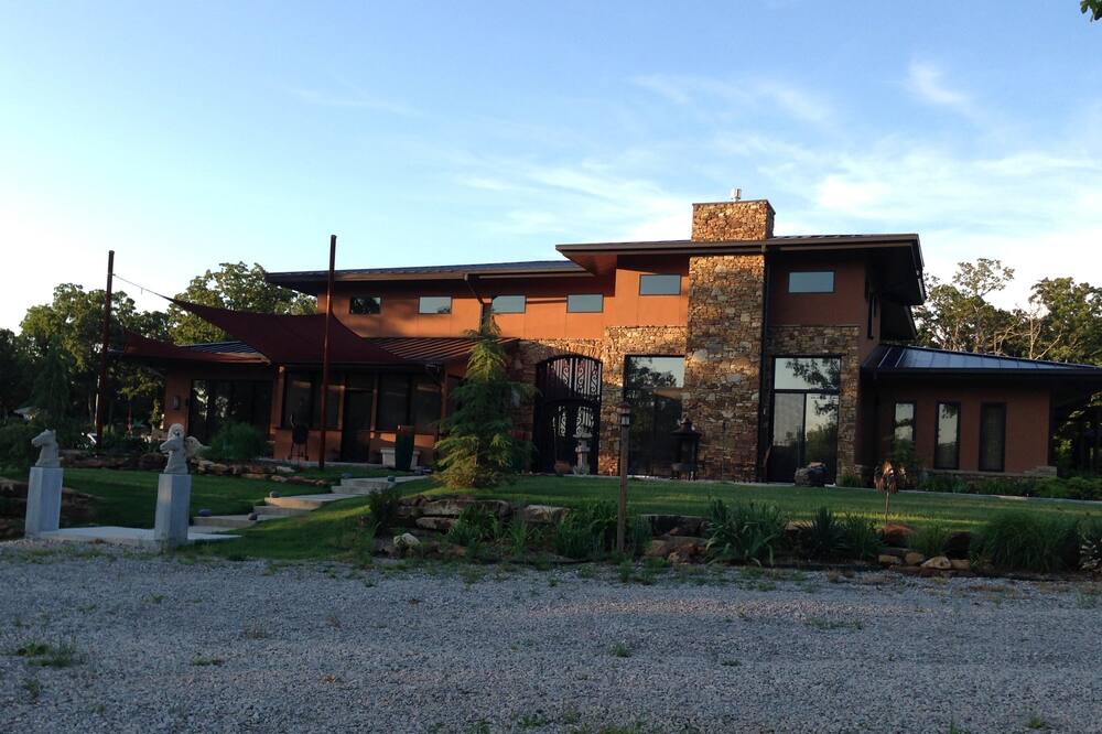 Photo of Outdoor in Beggs