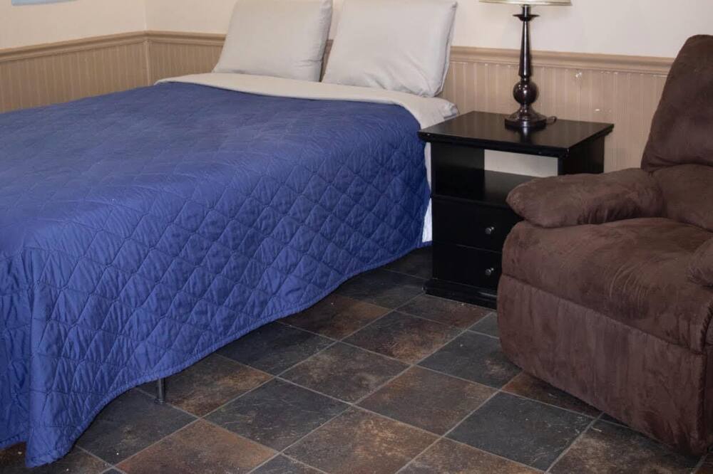 Photo of Bedroom in Thorntonville