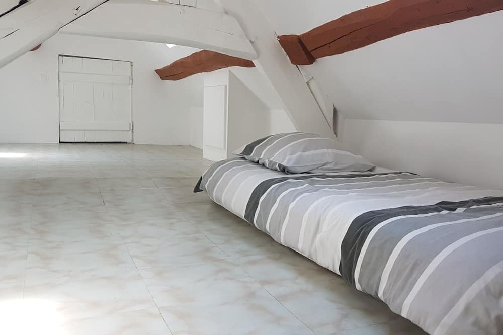 Photo of Bedroom in Mer