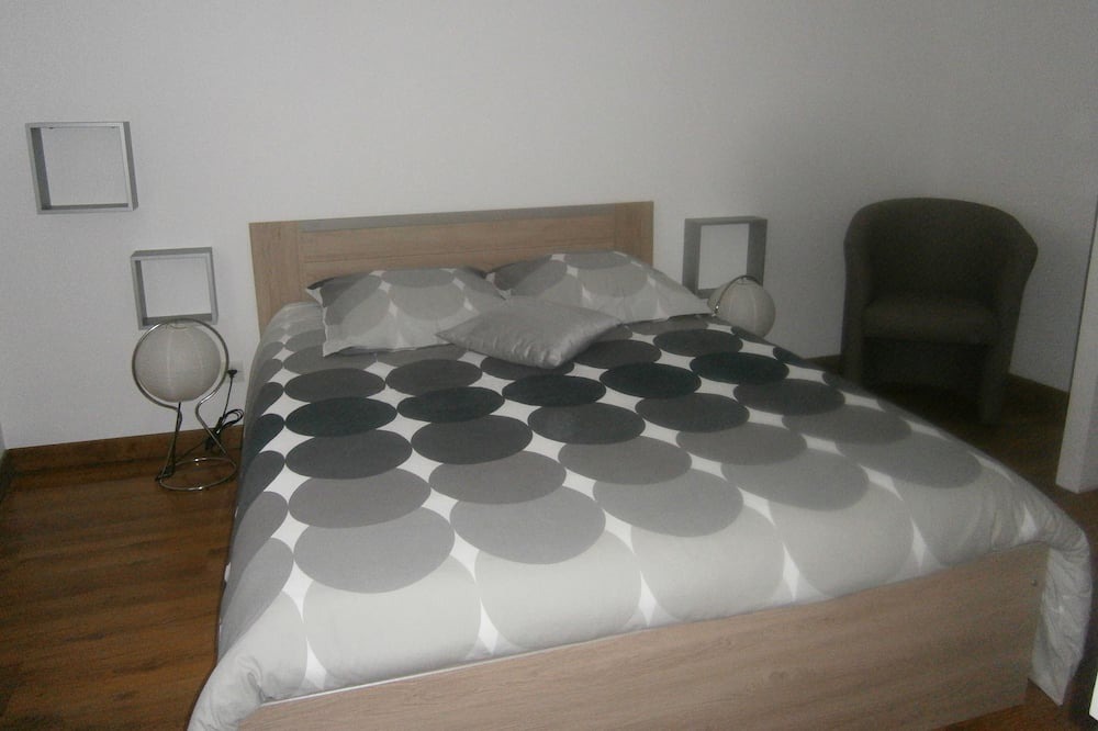 Photo of Bedroom in Mer