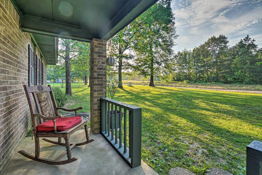 Photo of Outdoor in Smithville