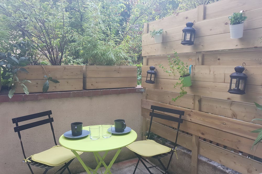 Photo of Patio Balcony in Moret-sur-Loing