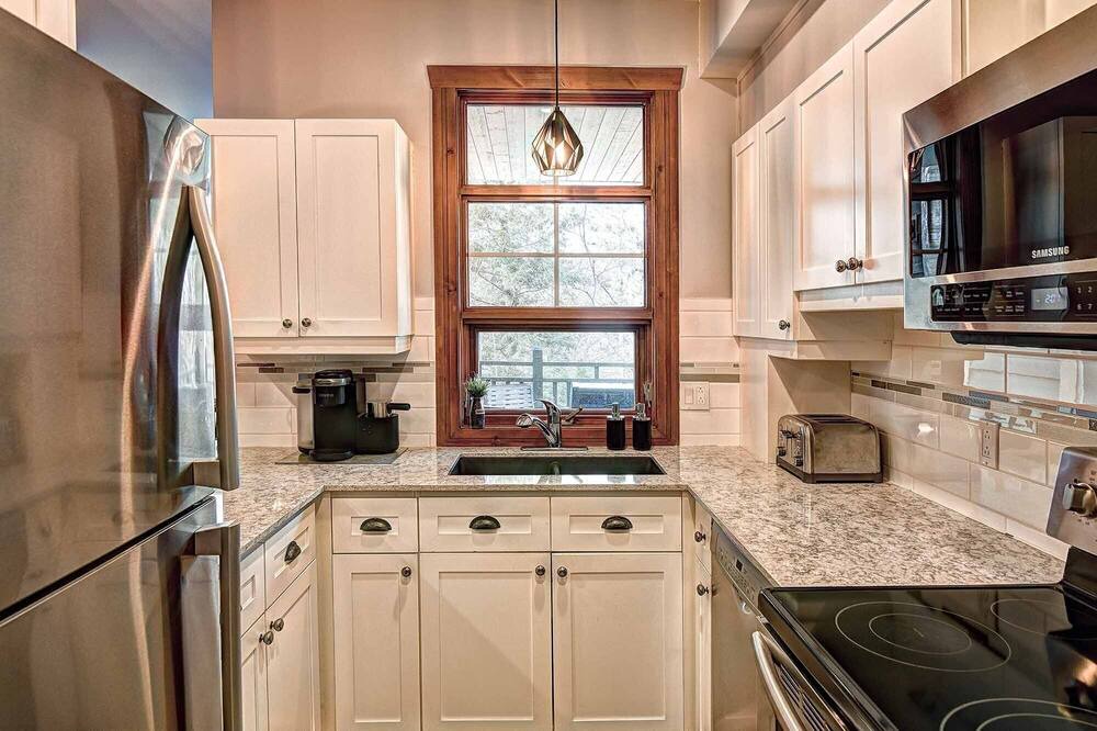Photo of Kitchen in Tremblant-Les-Eaux