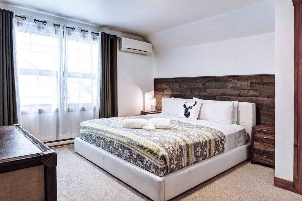 Photo of Bedroom in Tremblant-Les-Eaux