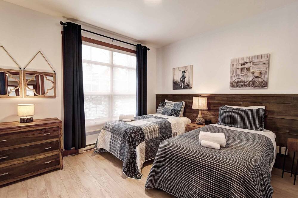 Photo of Bedroom in Tremblant-Les-Eaux