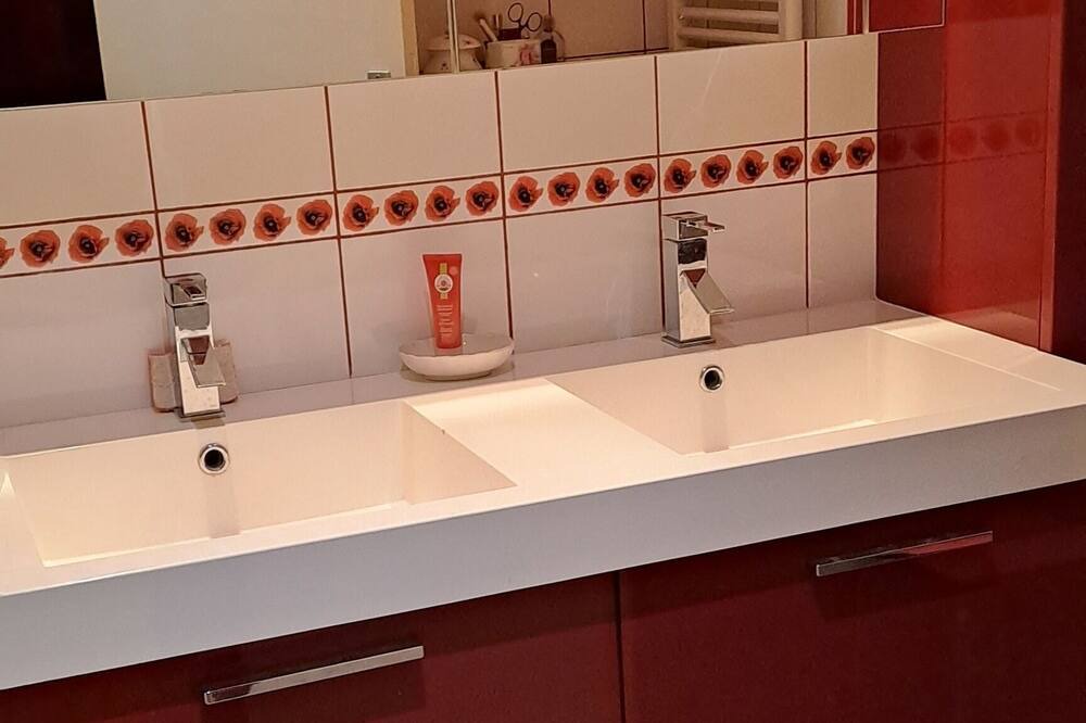 Photo of Bathroom in Saint-Clar