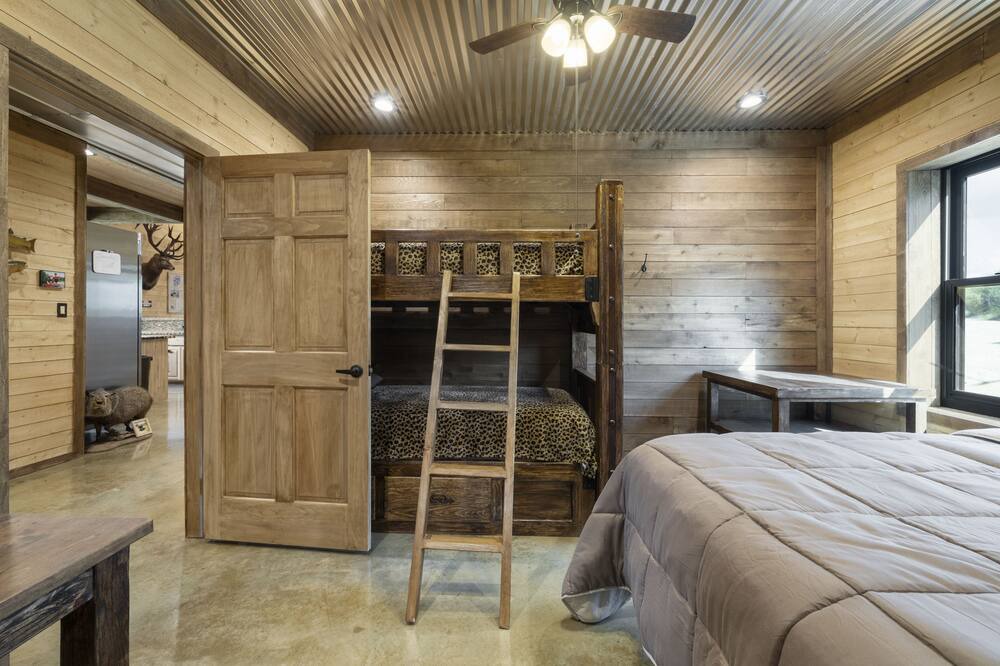Photo of Bedroom in Dale