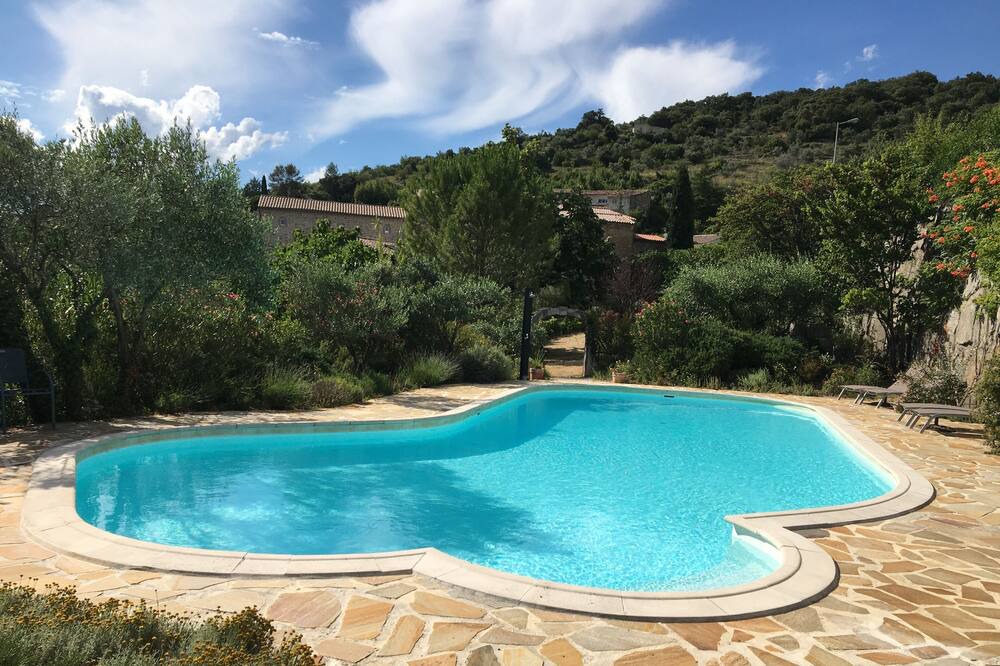 Photo of Outdoor in Saint-Sauveur-de-Cruzieres