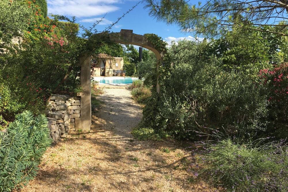 Photo of Outdoor in Saint-Sauveur-de-Cruzieres
