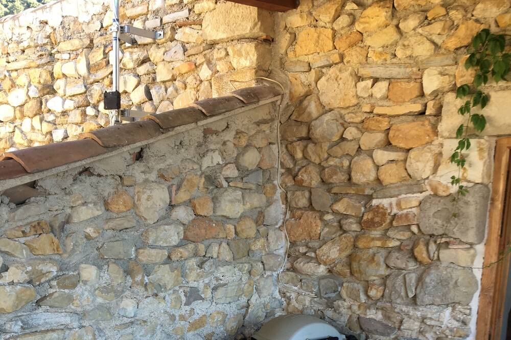 Photo of Patio Balcony in Saint-Sauveur-de-Cruzieres