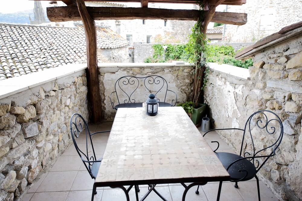 Photo of Patio Balcony in Saint-Sauveur-de-Cruzieres