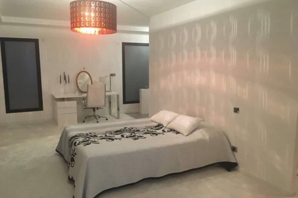 Photo of Bedroom in Montauban