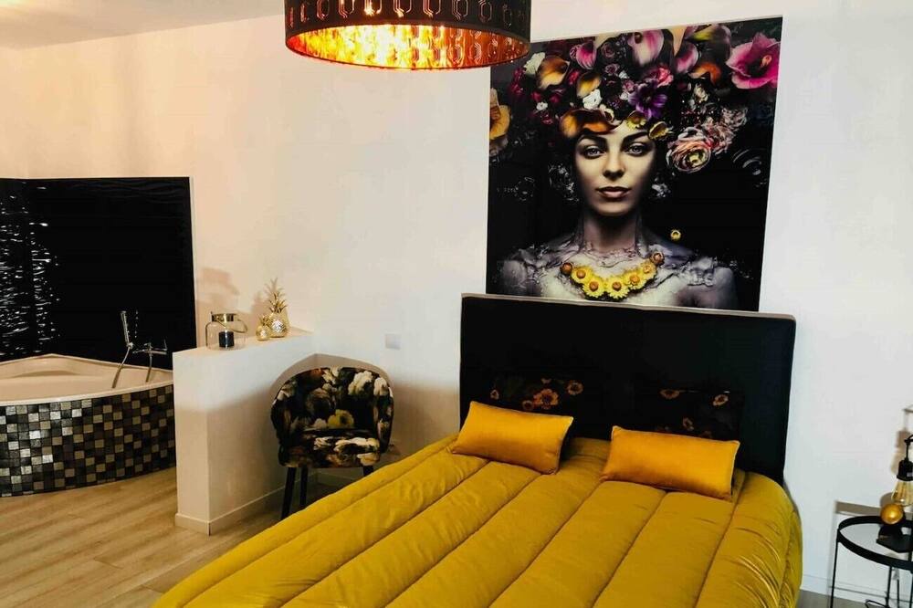 Photo of Bedroom in Montauban