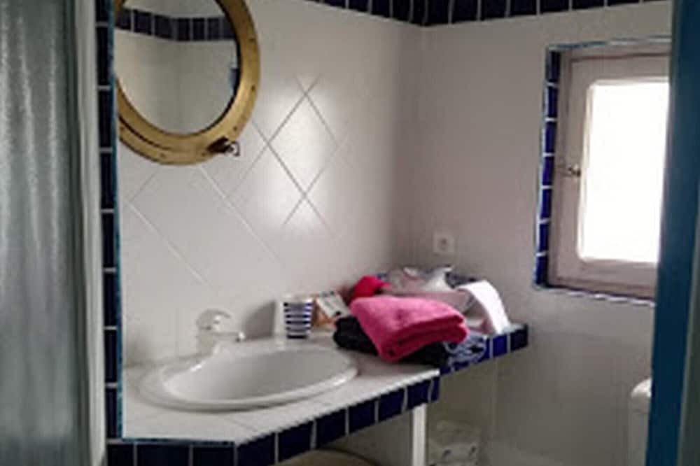 Photo of Bathroom in Ferrals-les-Corbieres