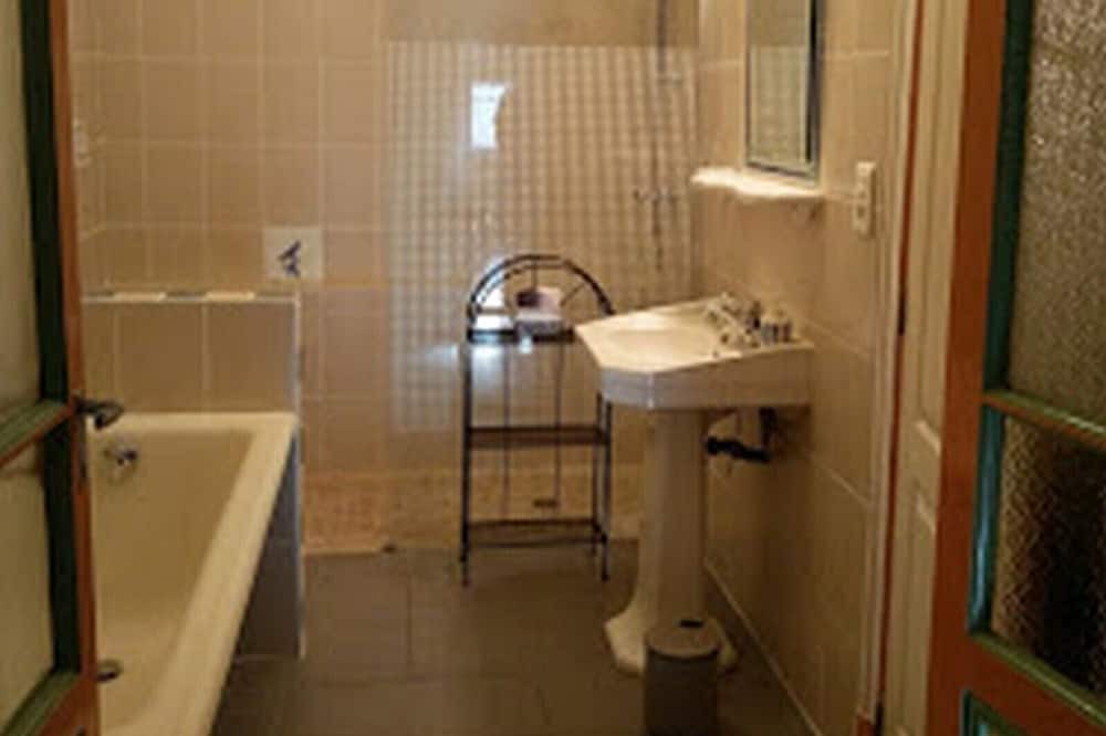 Photo of Bathroom in Ferrals-les-Corbieres