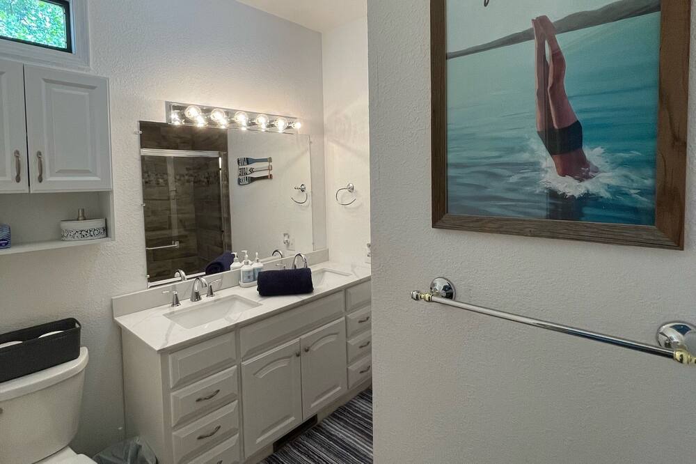 Photo of Kitchen in Hoyt