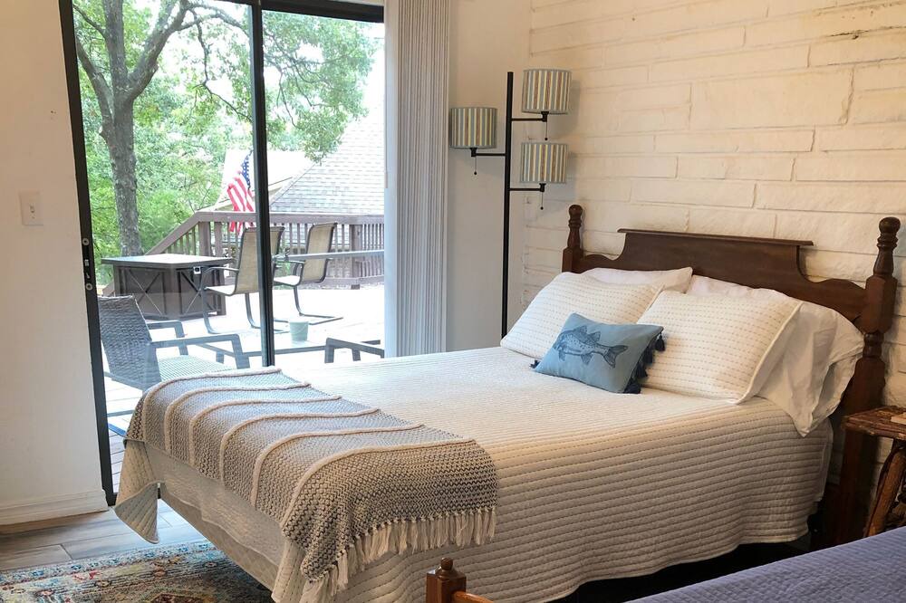 Photo of Bedroom in Hoyt