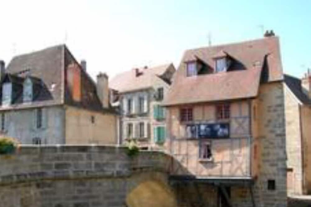 Photo of Outdoor in Crocq