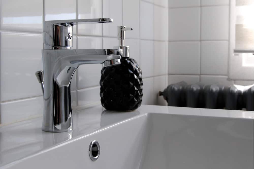 Photo of Bathroom in Crocq