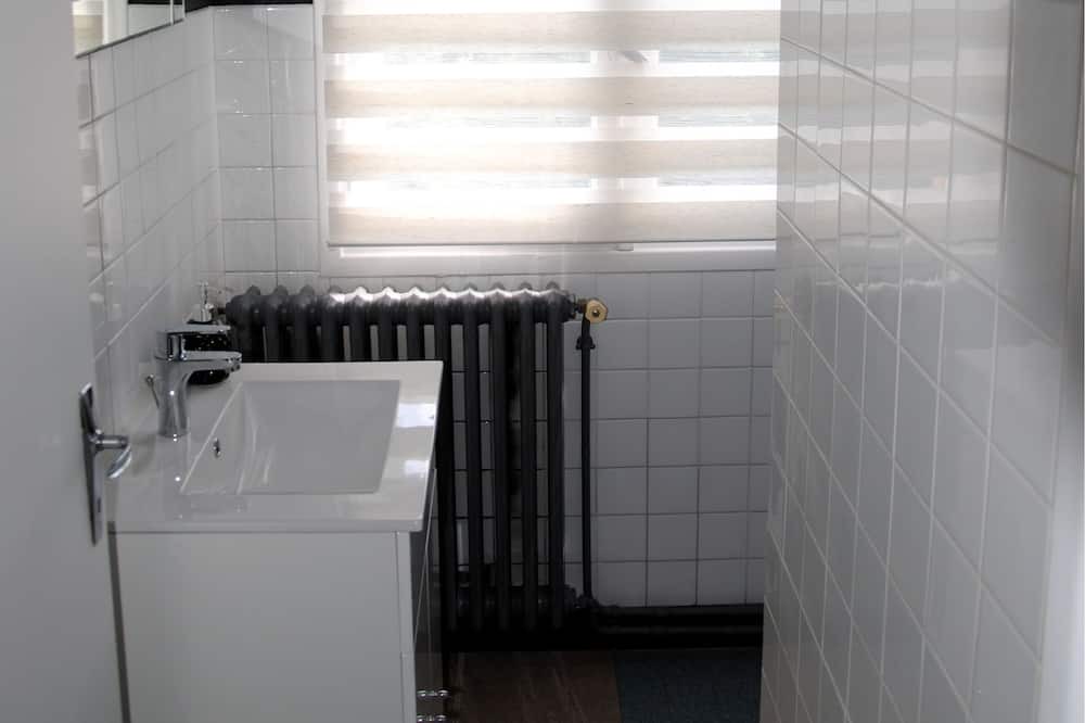 Photo of Bathroom in Crocq