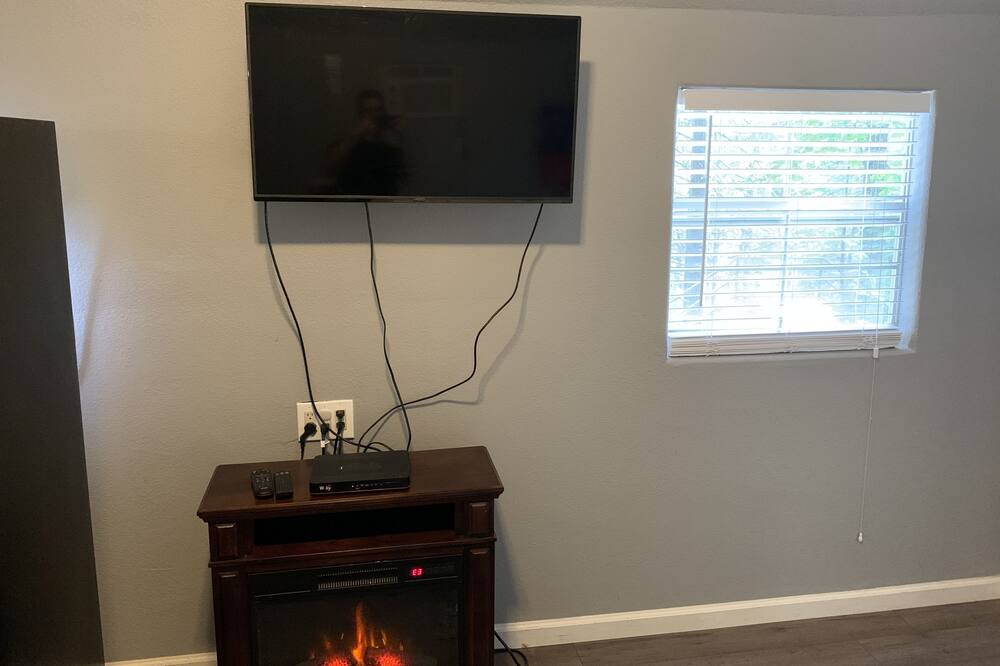 Photo of Bedroom in Cedar Ridge