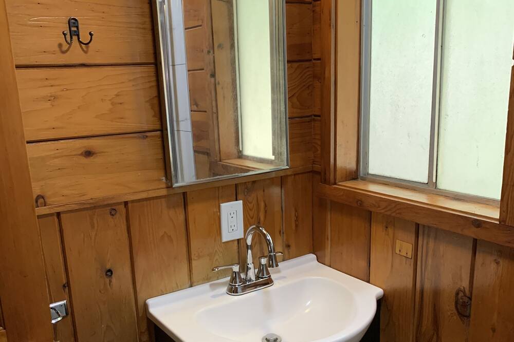 Photo of Bathroom in Chicago Park