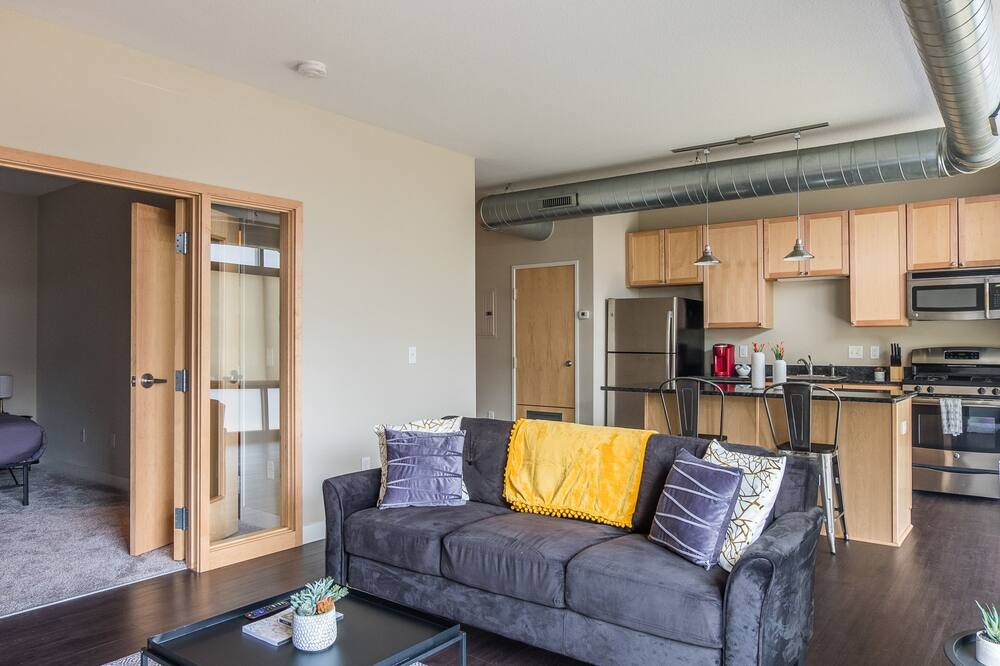 Photo of Livingroom in Downtown Minneapolis