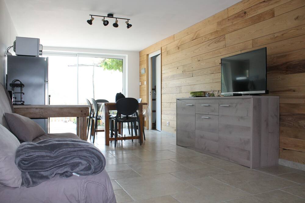 Photo of Livingroom in Malons-et-Elze