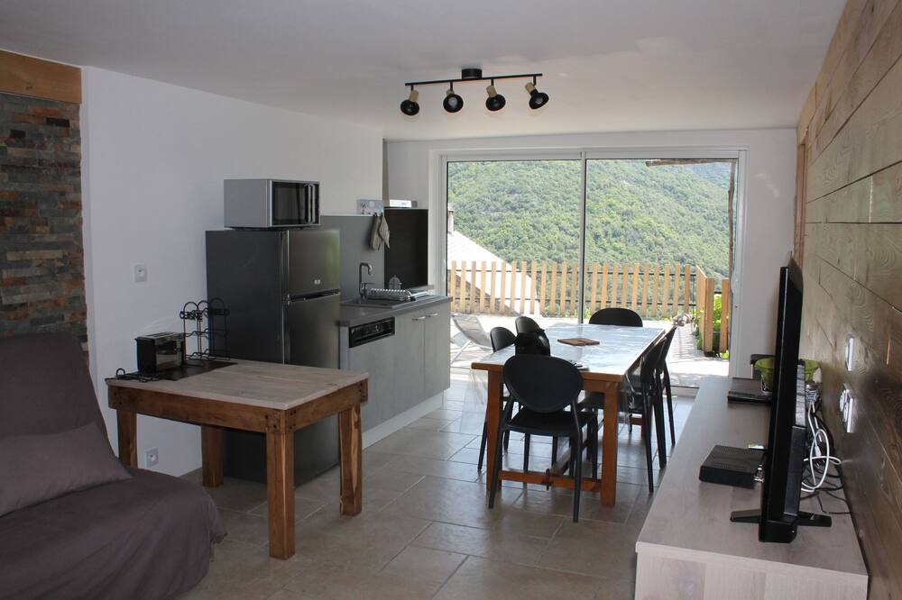 Photo of Livingroom in Malons-et-Elze