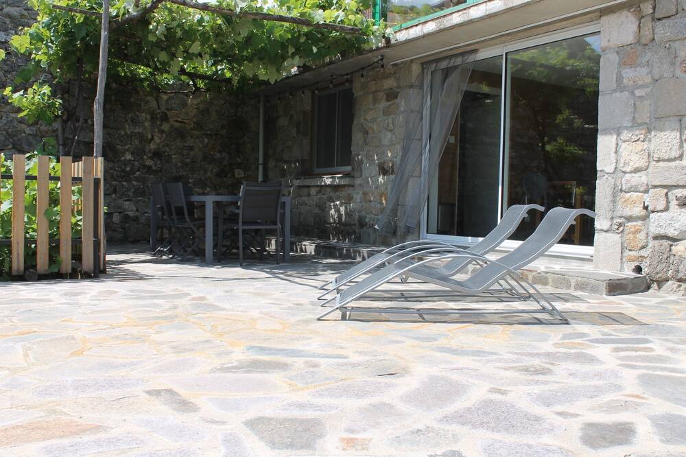 Photo of Patio Balcony in Malons-et-Elze