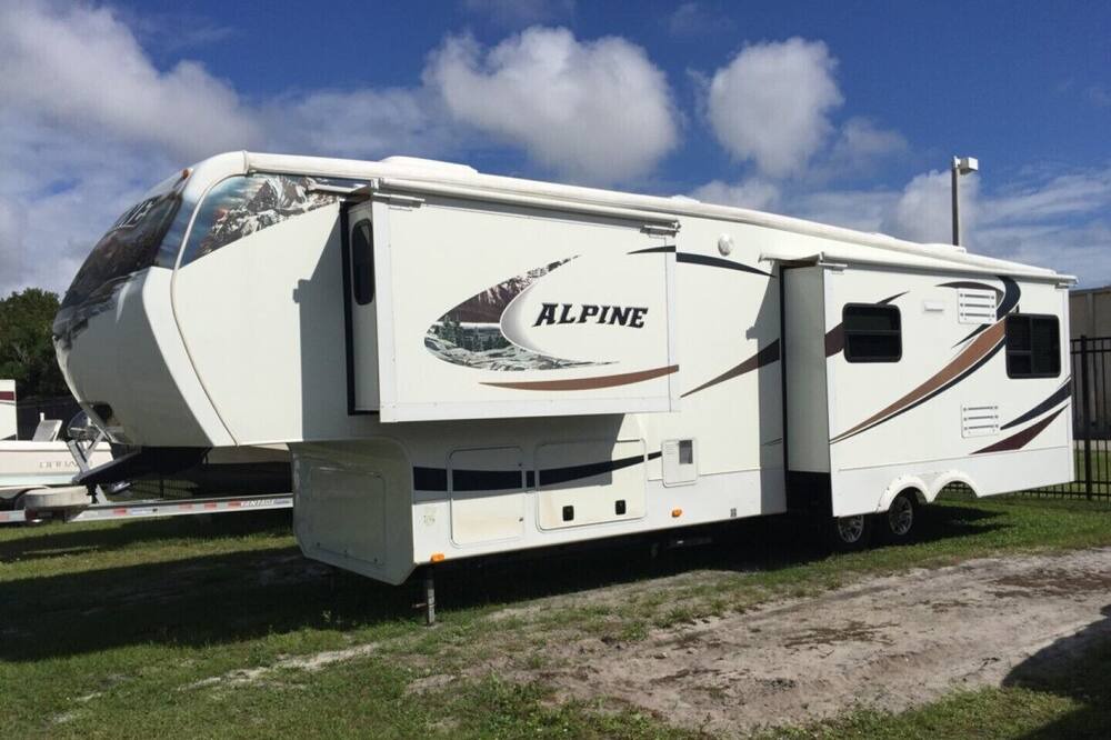 Photo of Others in Oak Hill