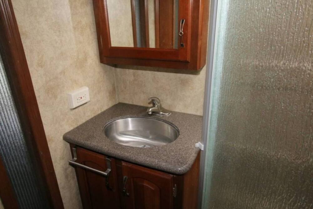 Photo of Bathroom in Oak Hill