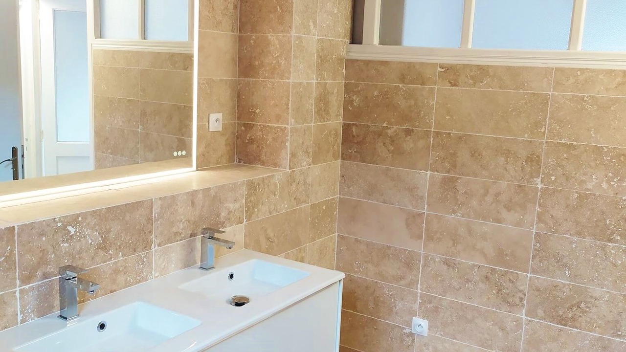 Photo of Bathroom in Amboise