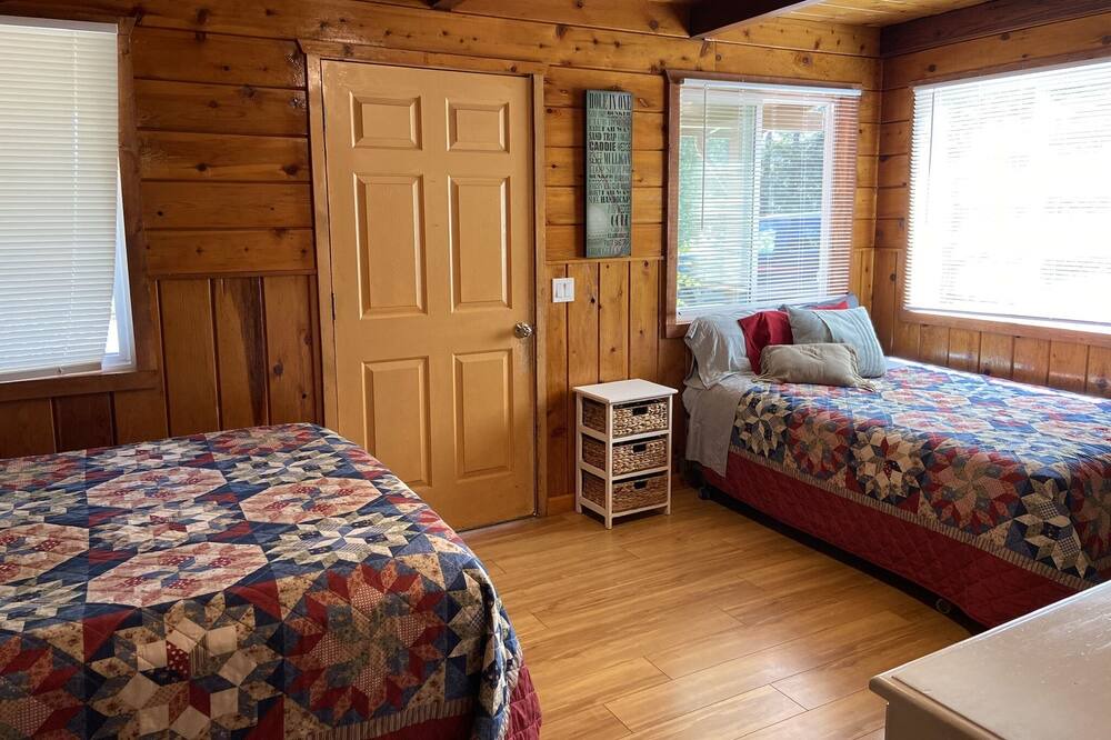 Photo of Bedroom in Chicago Park