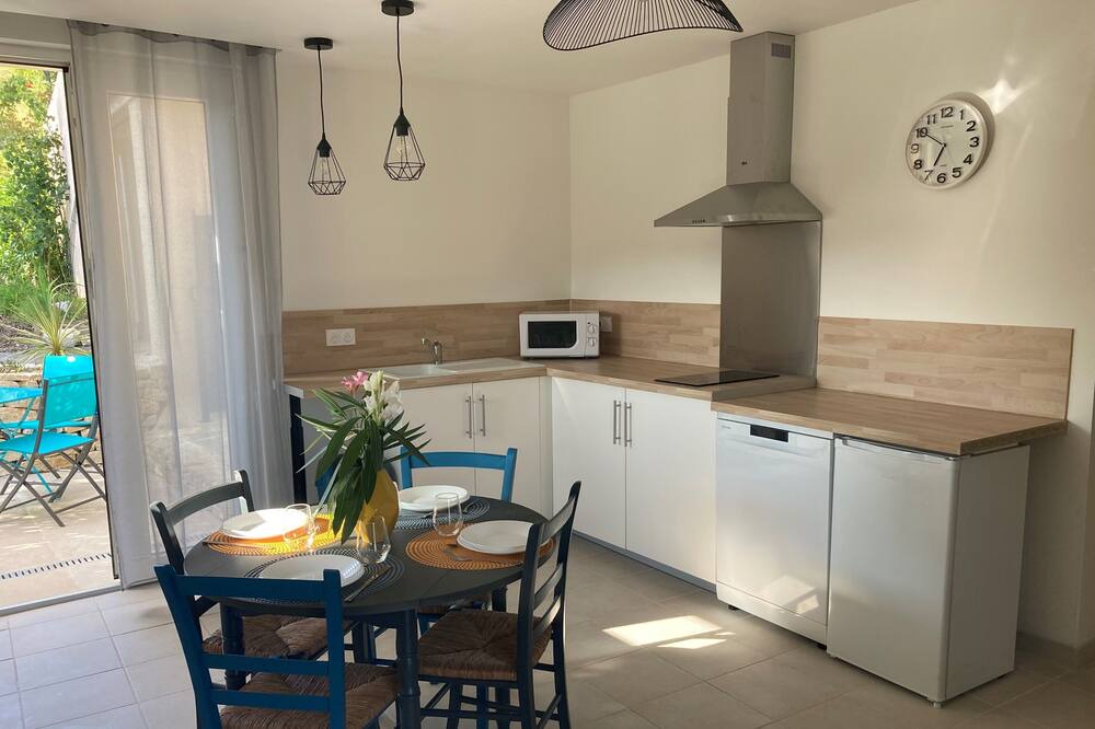 Photo of Kitchen in Mirabel-et-Blacons