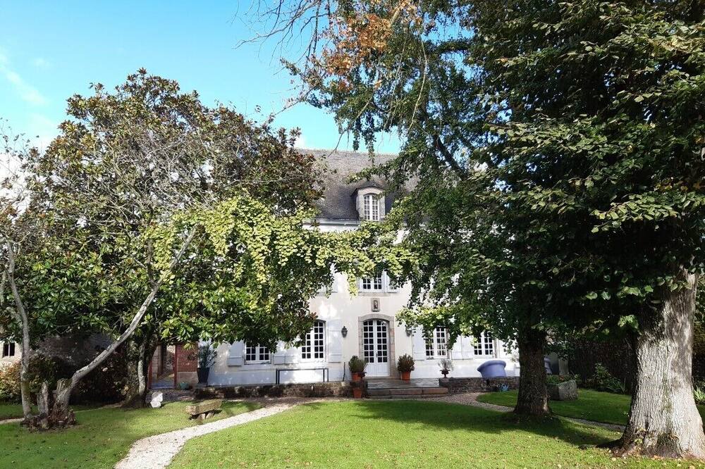 Photo of Outdoor in Saint-Samson-sur-Rance