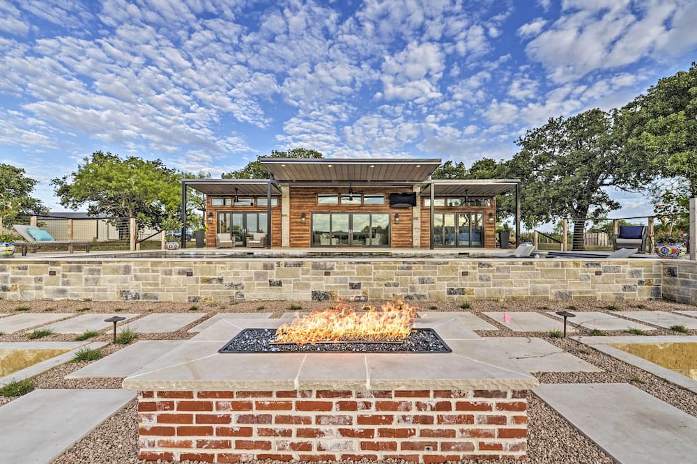 Photo of Outdoor in May