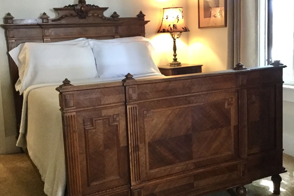 Photo of Others in Urbana