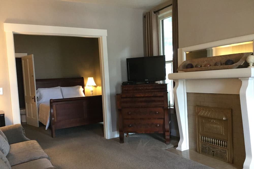 Photo of Livingroom in Urbana