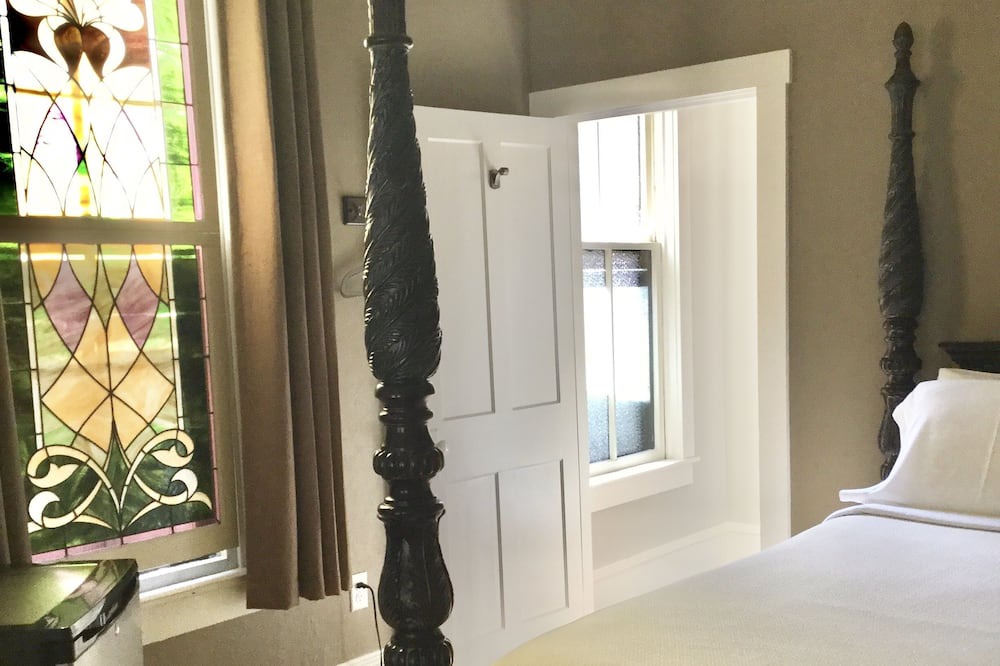 Photo of Others in Urbana