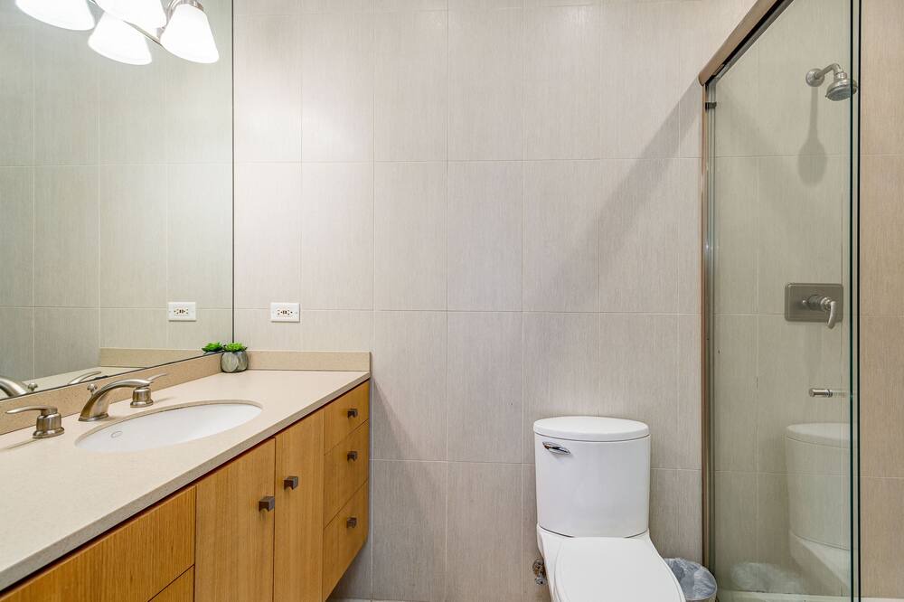 Photo of Bathroom in River North