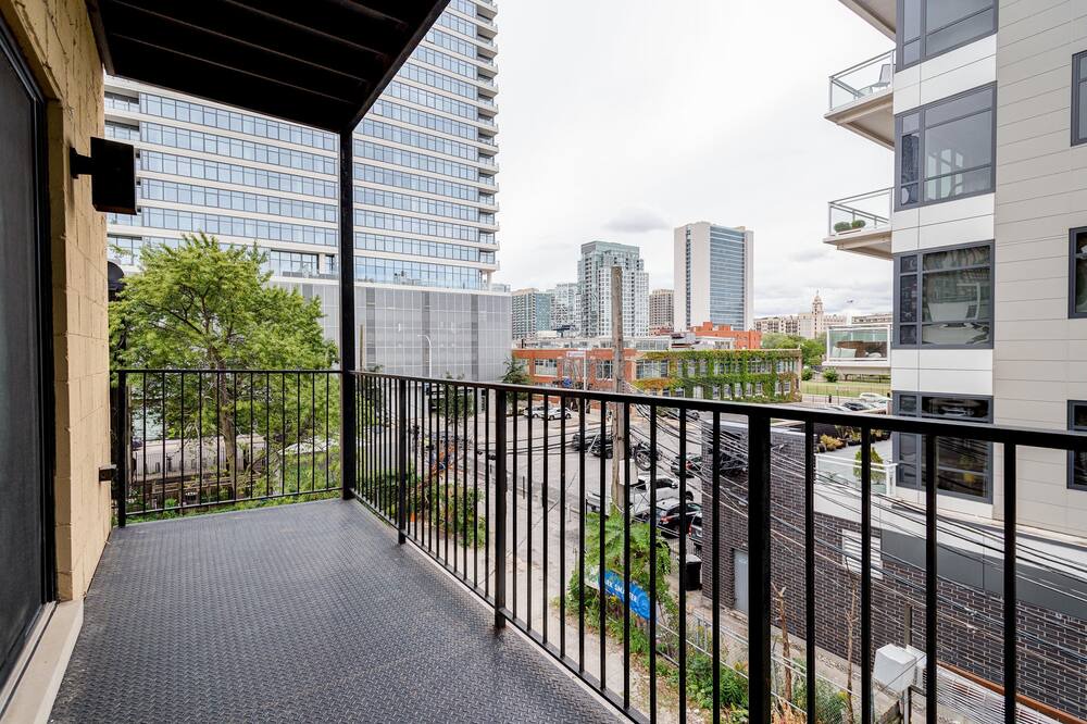 Photo of Patio Balcony in River North