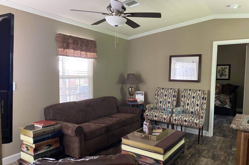 Photo of Livingroom in Okmulgee County